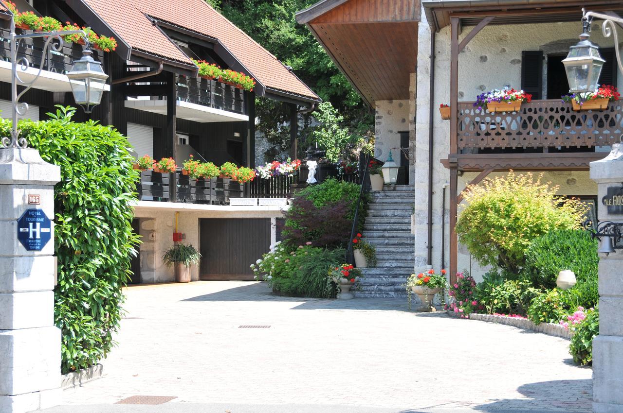 Auberge Du Roselet Duingt Exterior photo